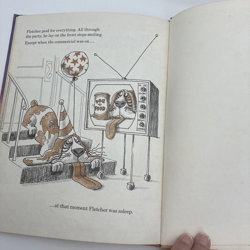Something Queer Is Going On Elizabeth Levy Mordicai Gerstein 1973 First Printing